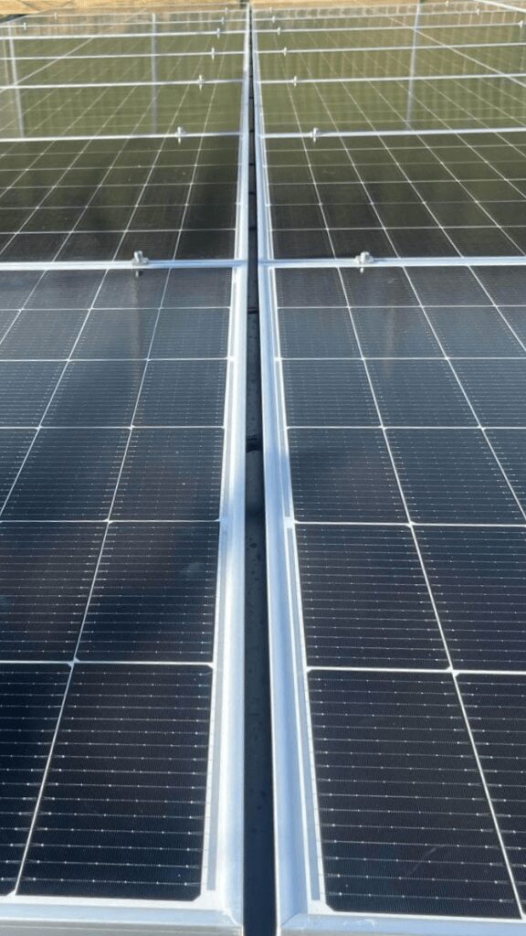 Une pose de panneaux photovoltaïques à Aix-en-Provence